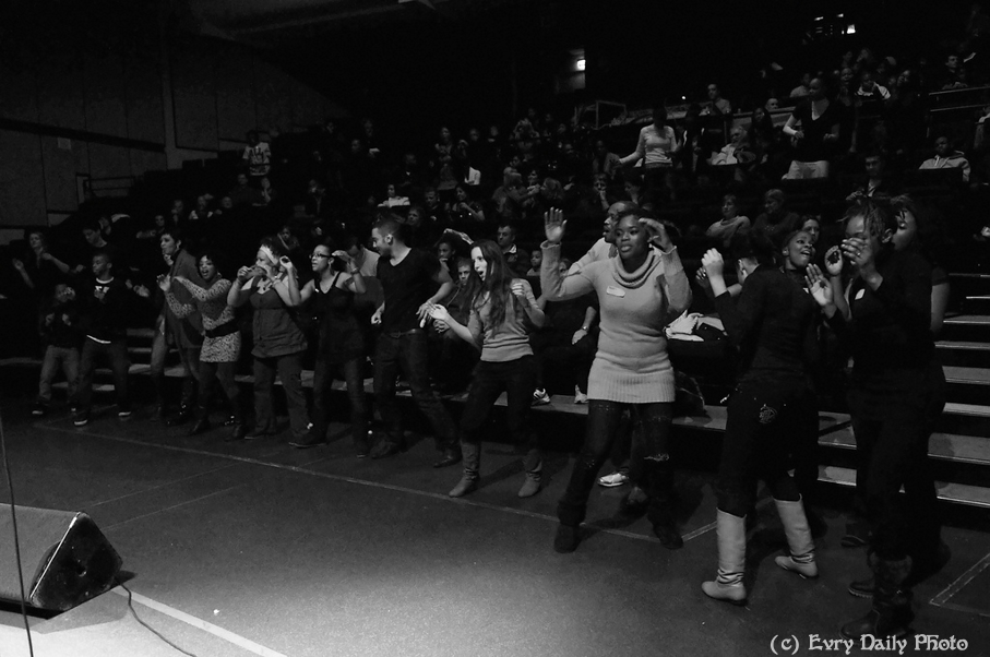 Evry Daily Photo - Telethon Evry 2010 - Concert Evry University Gospel - large - 5243412941.jpg